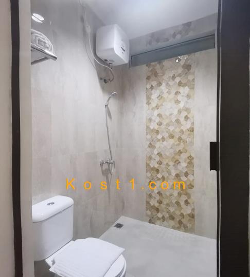 Foto Phoenix Livin Dukuh Kupang, Kost Id 3882