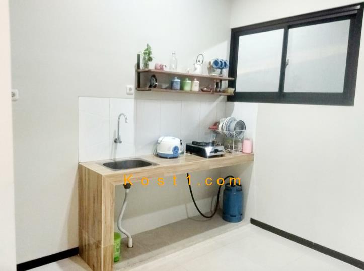 Foto Phoenix Livin Dukuh Kupang, Kost Id 3882